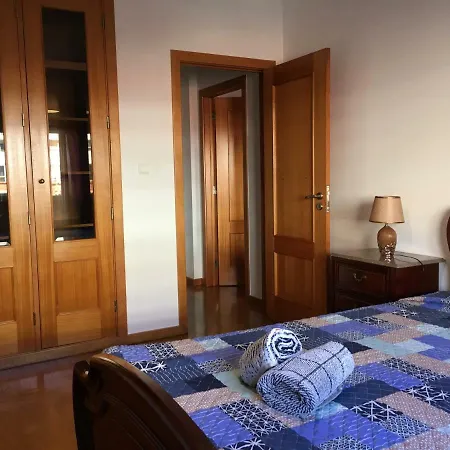 Novo Muito Confortavel Com Vista Rio Alges