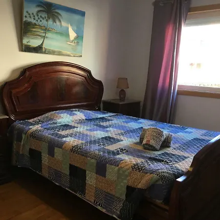 Novo Muito Confortavel Com Vista Rio Alges