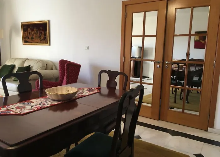 Novo Muito Confortavel Com Vista Rio Algés