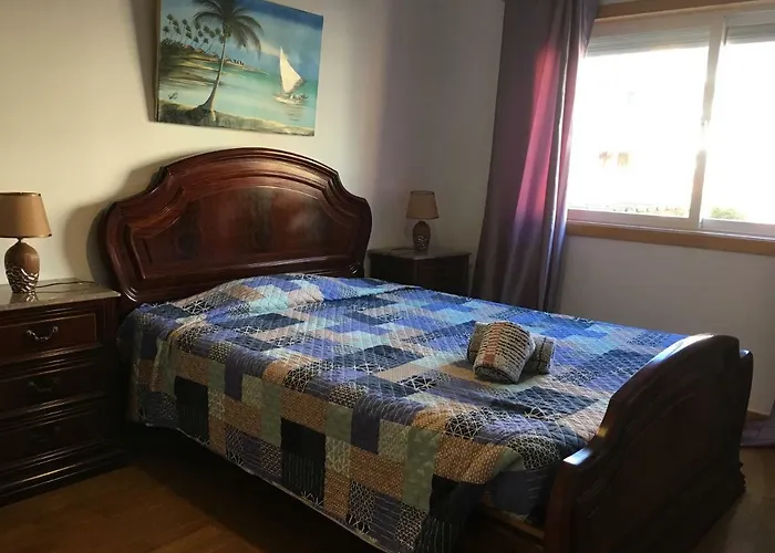Novo Muito Confortavel Com Vista Rio Algés